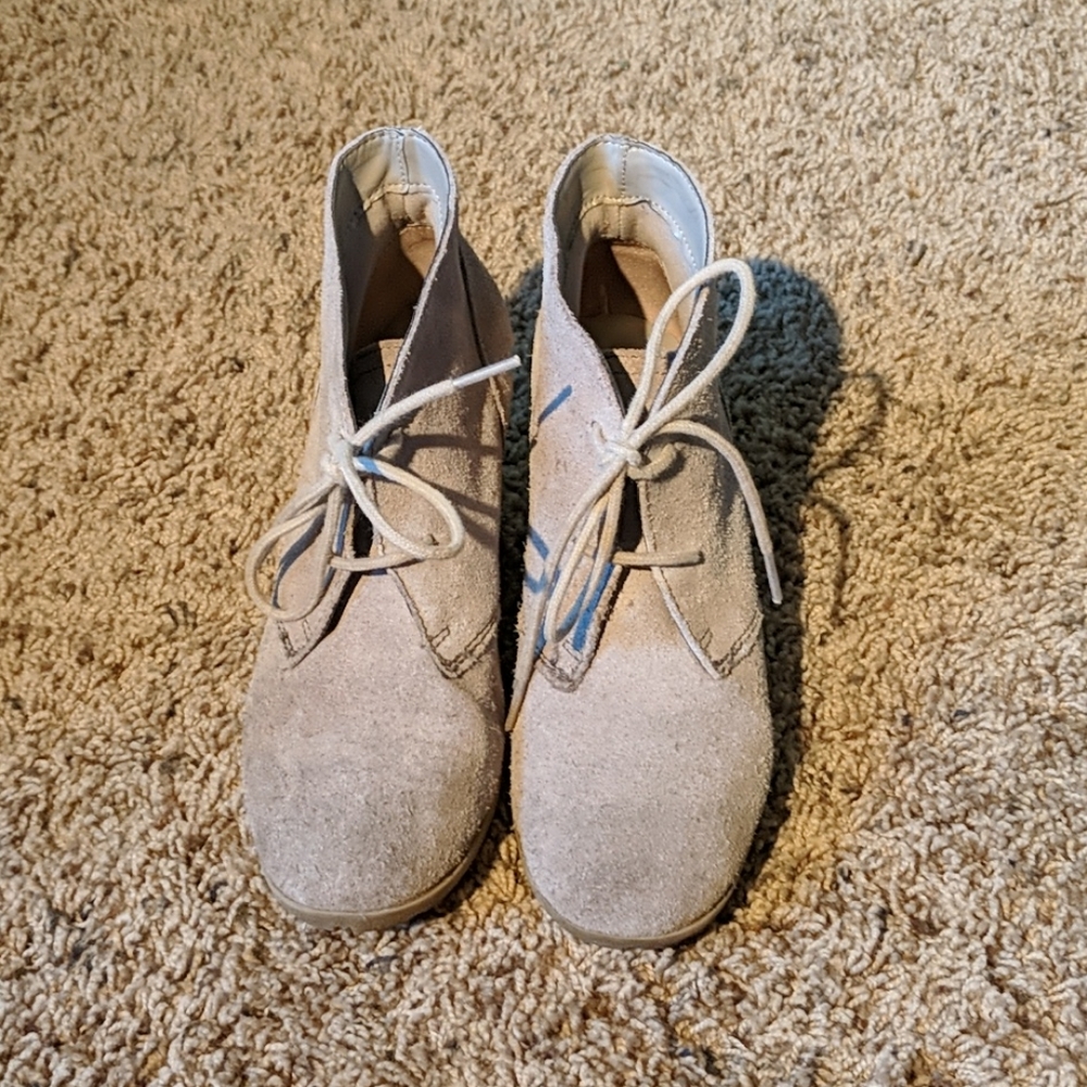 White mountain booties